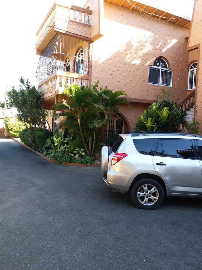 Cozy Apartment 3 Kingston Exterior foto